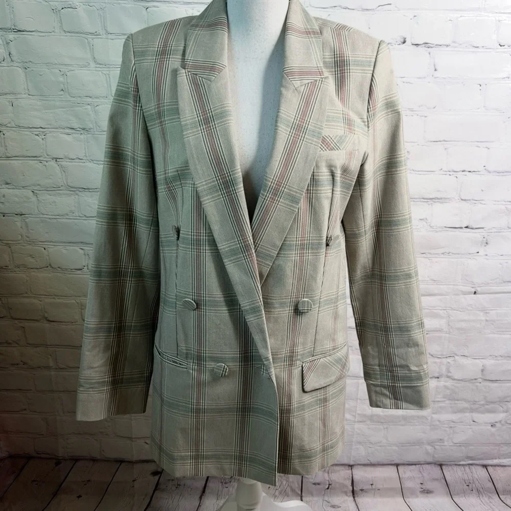CABI Plaid Sleuth 90’s Style Boxy Blazer 8